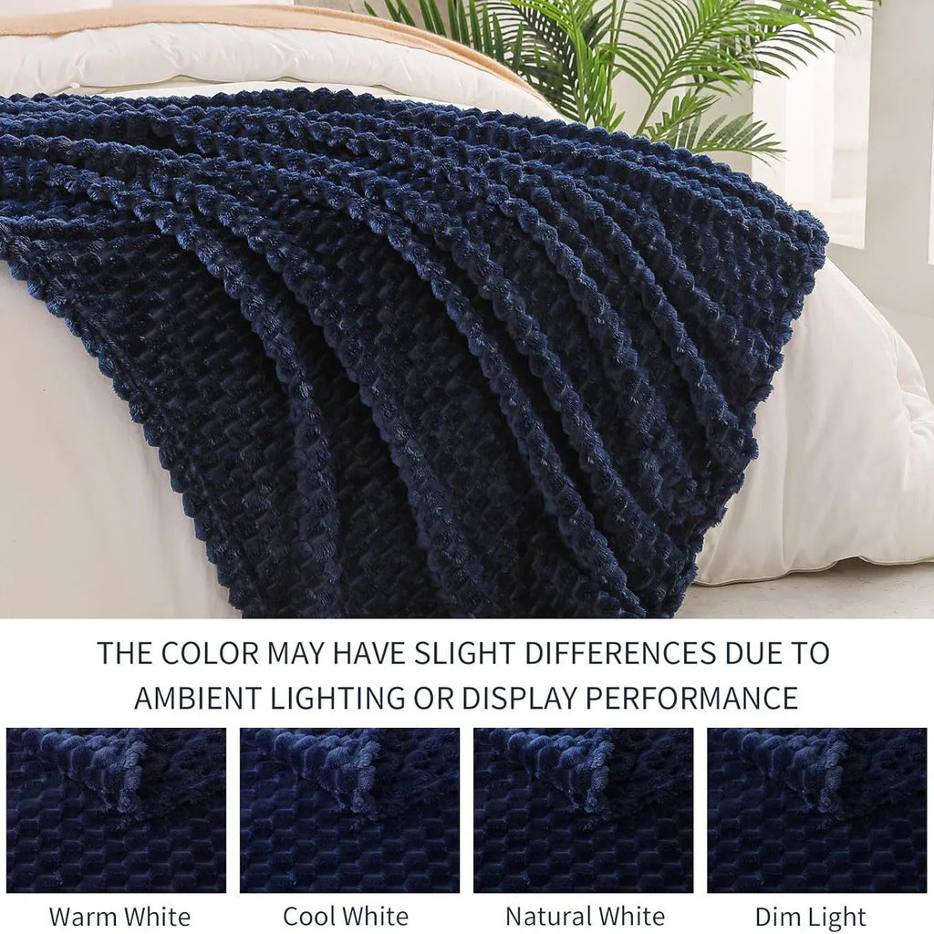 Children's soft polyester plaid blanket in solid colour, European and American style, 50x70 inch size