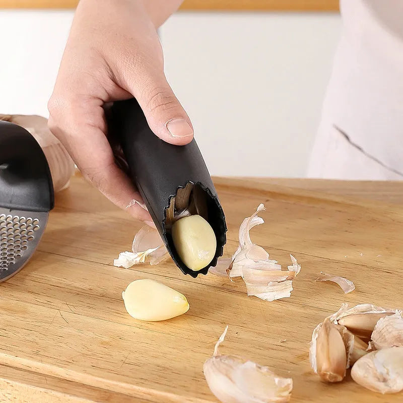 304 stainless steel garlic press 11x7cm in modern simple design on a kitchen counter