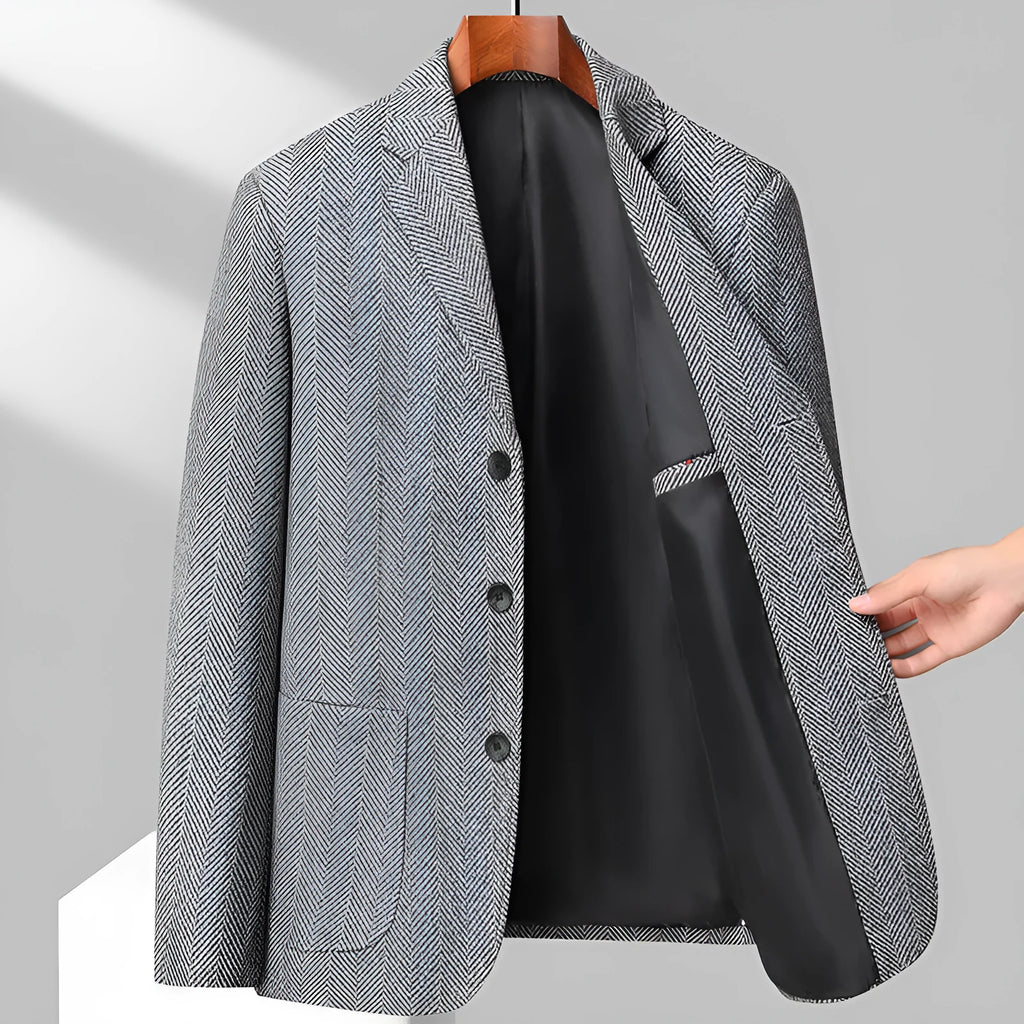 Men's loose fit wool blend coat in black colour suitable for spring and autumn casual wear