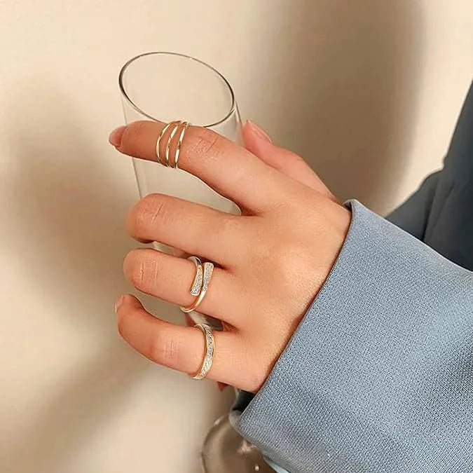 Alloy geometric toe ring with 0.5mm thick 14K gold plating in rhinestone design