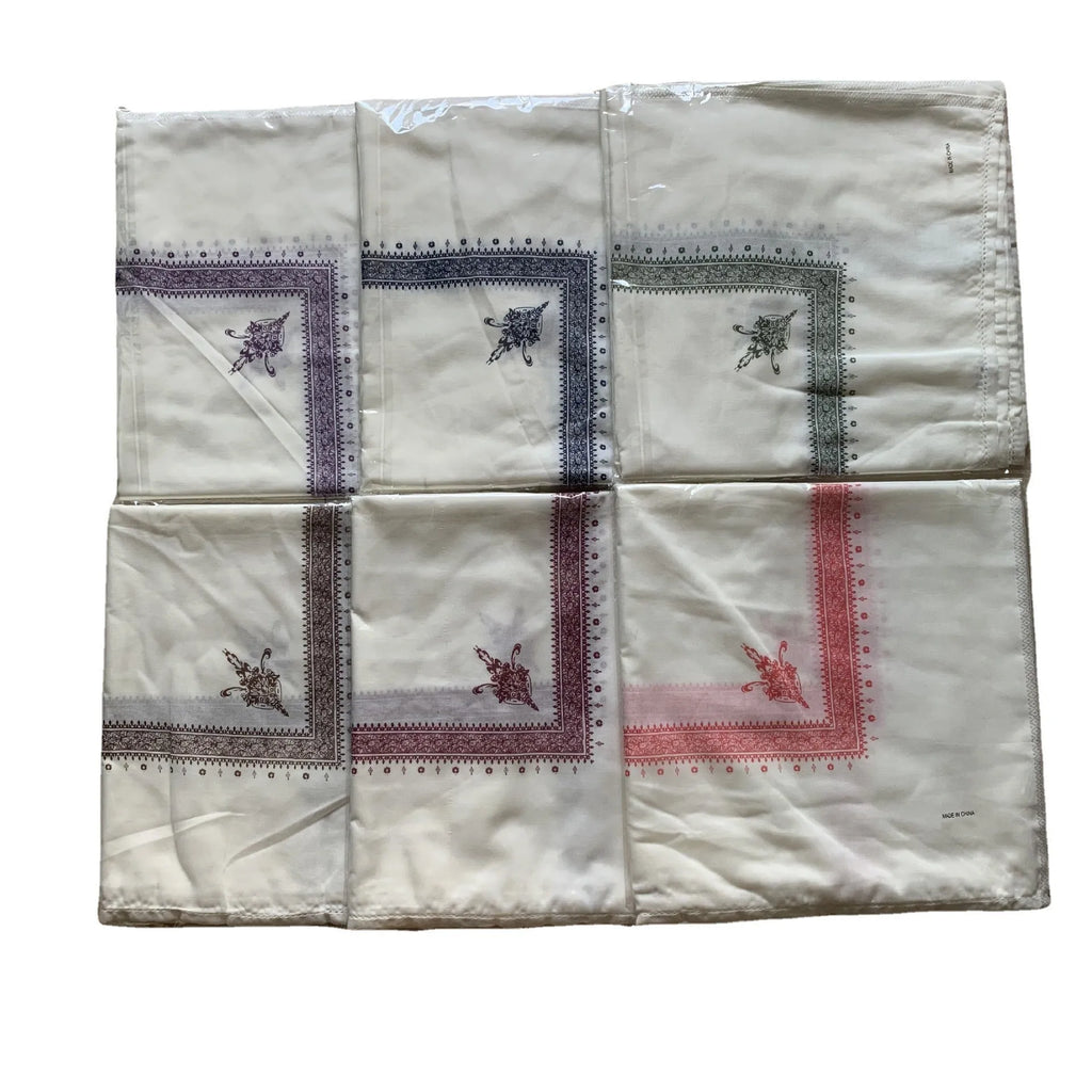 Printed square scarf in coffee colour on adult man, 138x138cm polyester fabric