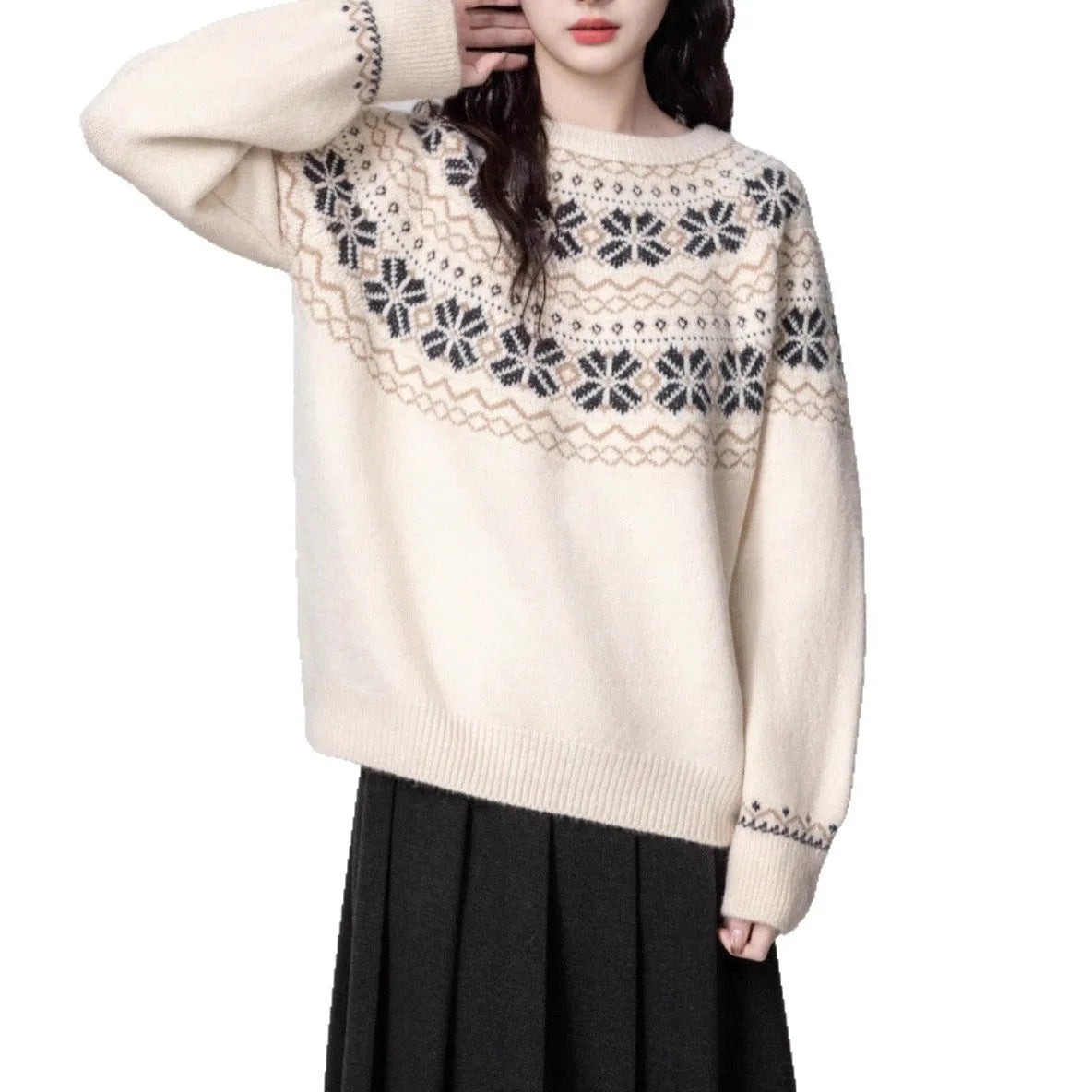 Women's milky white geometric pattern pullover sweater with crew neck and long sleeves