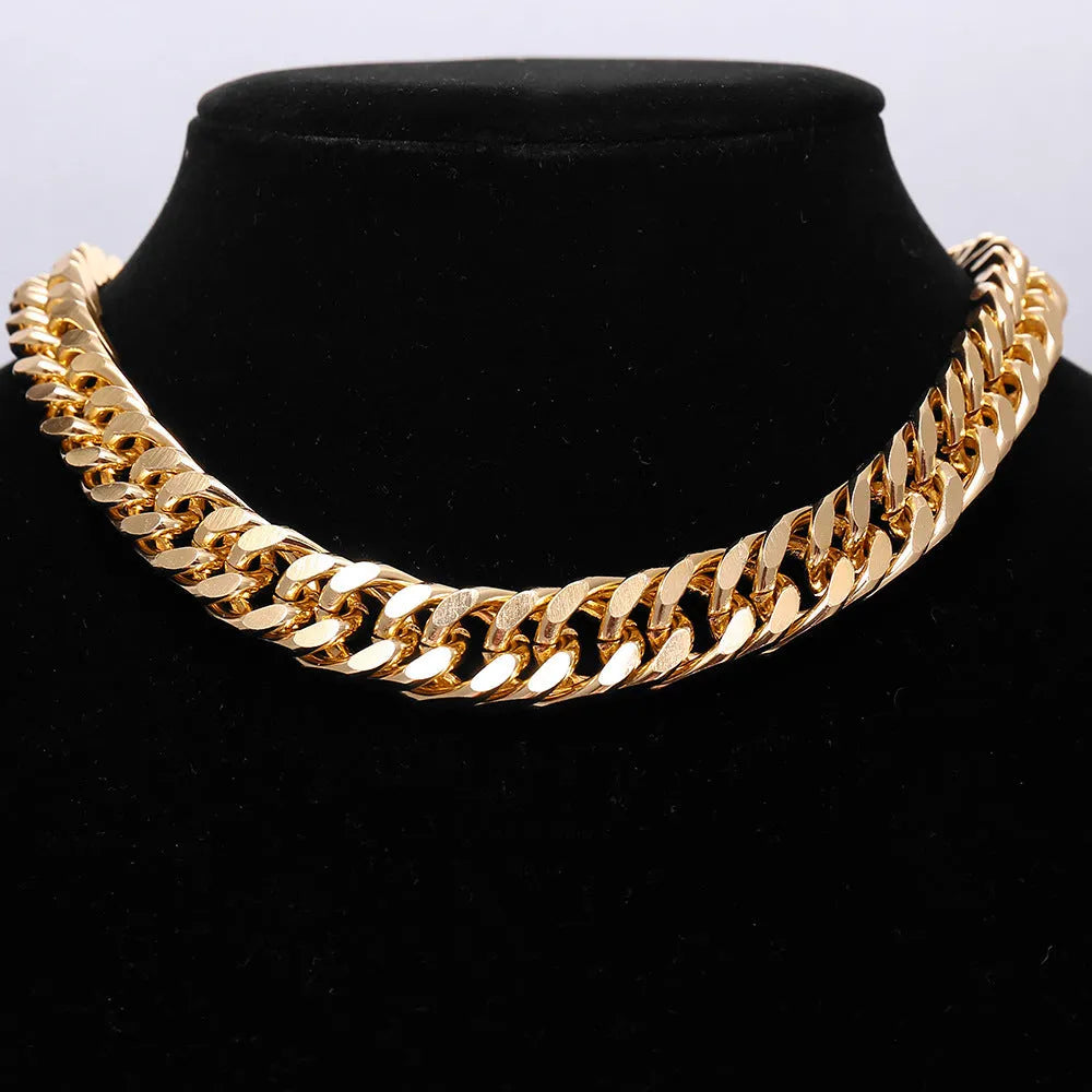 Gold thick chain women's necklace with 32cm length and electroplated alloy construction