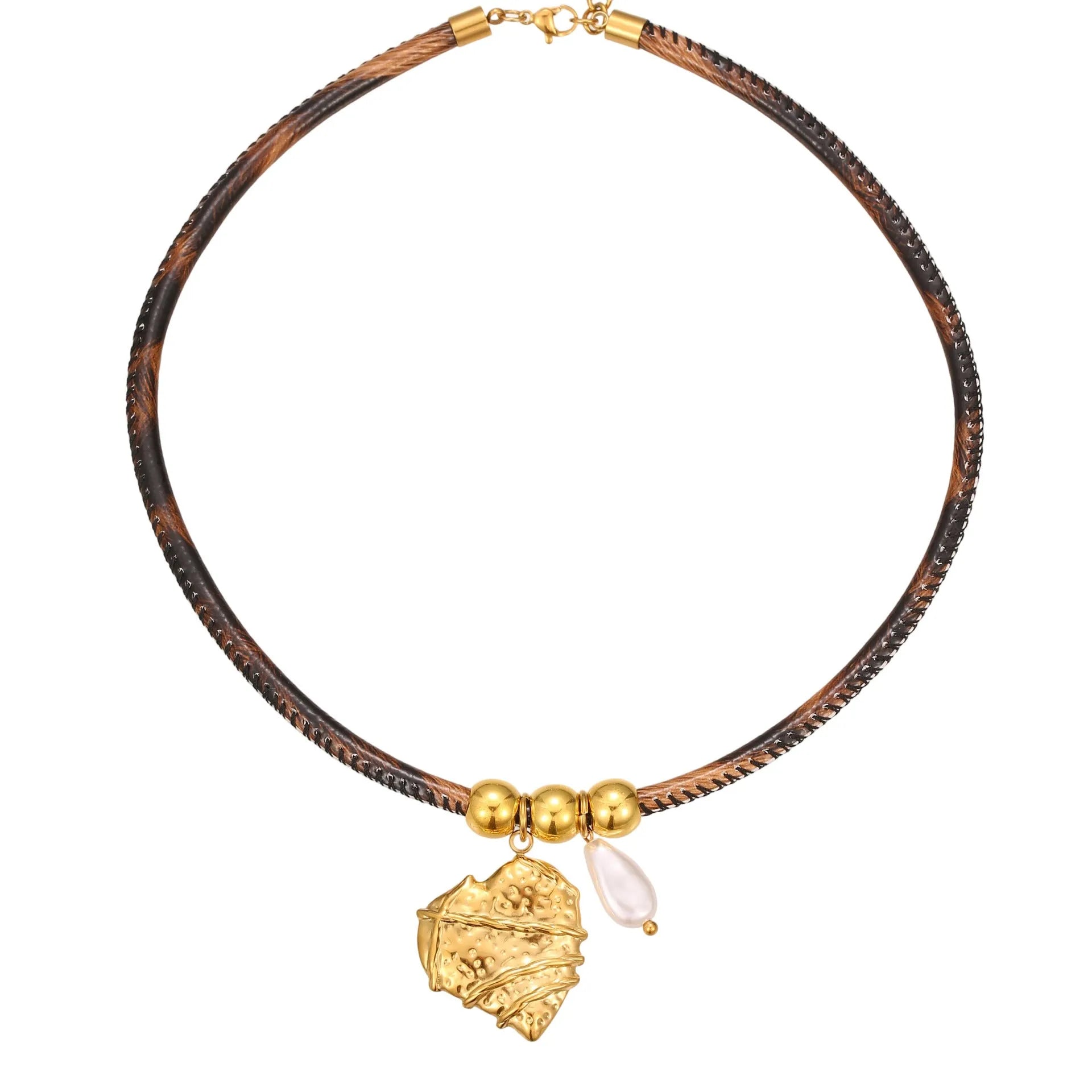 Women's stainless steel leopard necklace with geometric pendant and adjustable chain length