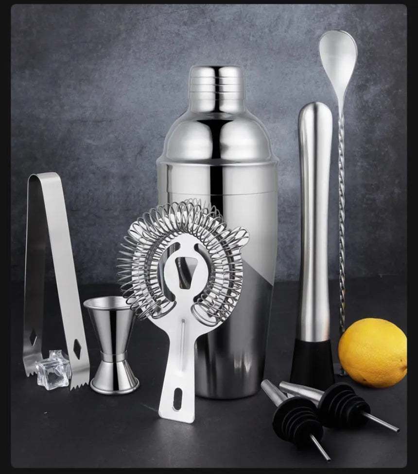 23-piece European style stainless steel and acrylic cocktail bartender set