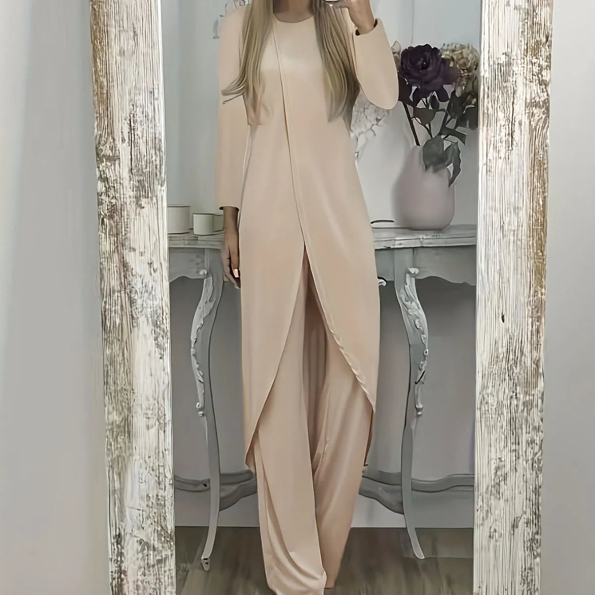 Men's two-piece lounge set with loose fit sweatshirt and trousers in polyester fabric