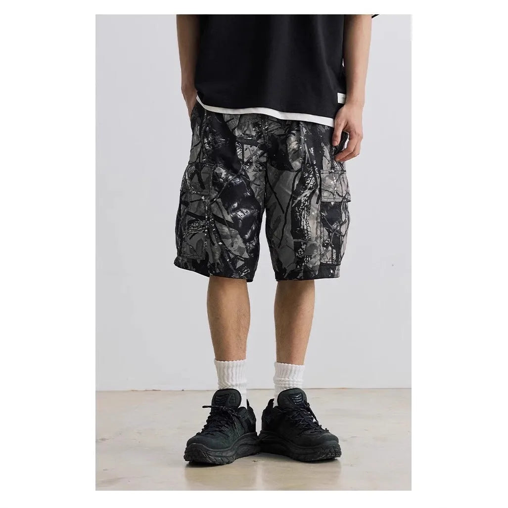 Men's straight-leg denim shorts with elastic waistband in black or army green