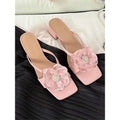 Women's Korean-style sandals with square toe and chunky heel in satin material, cream-white colour option