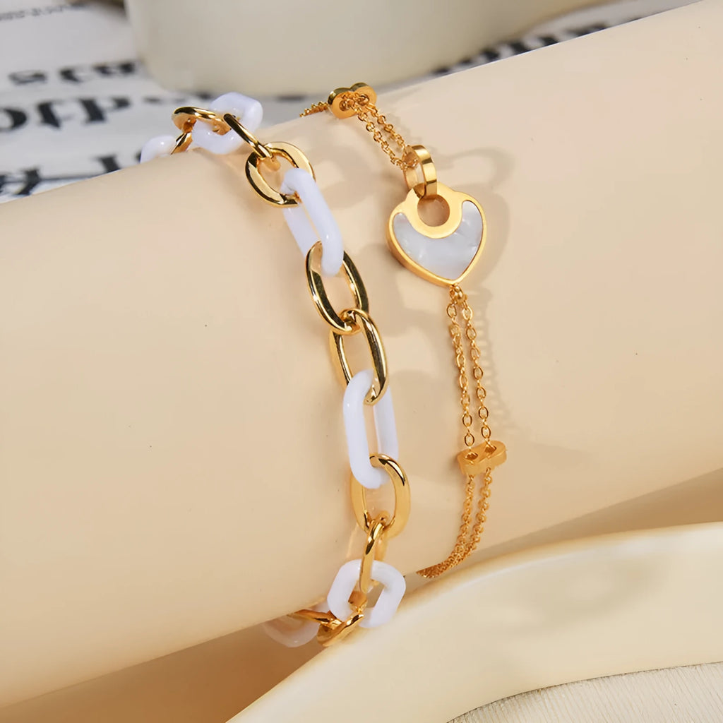 Women's stainless steel bracelet with resin heart charm and double-layer love design