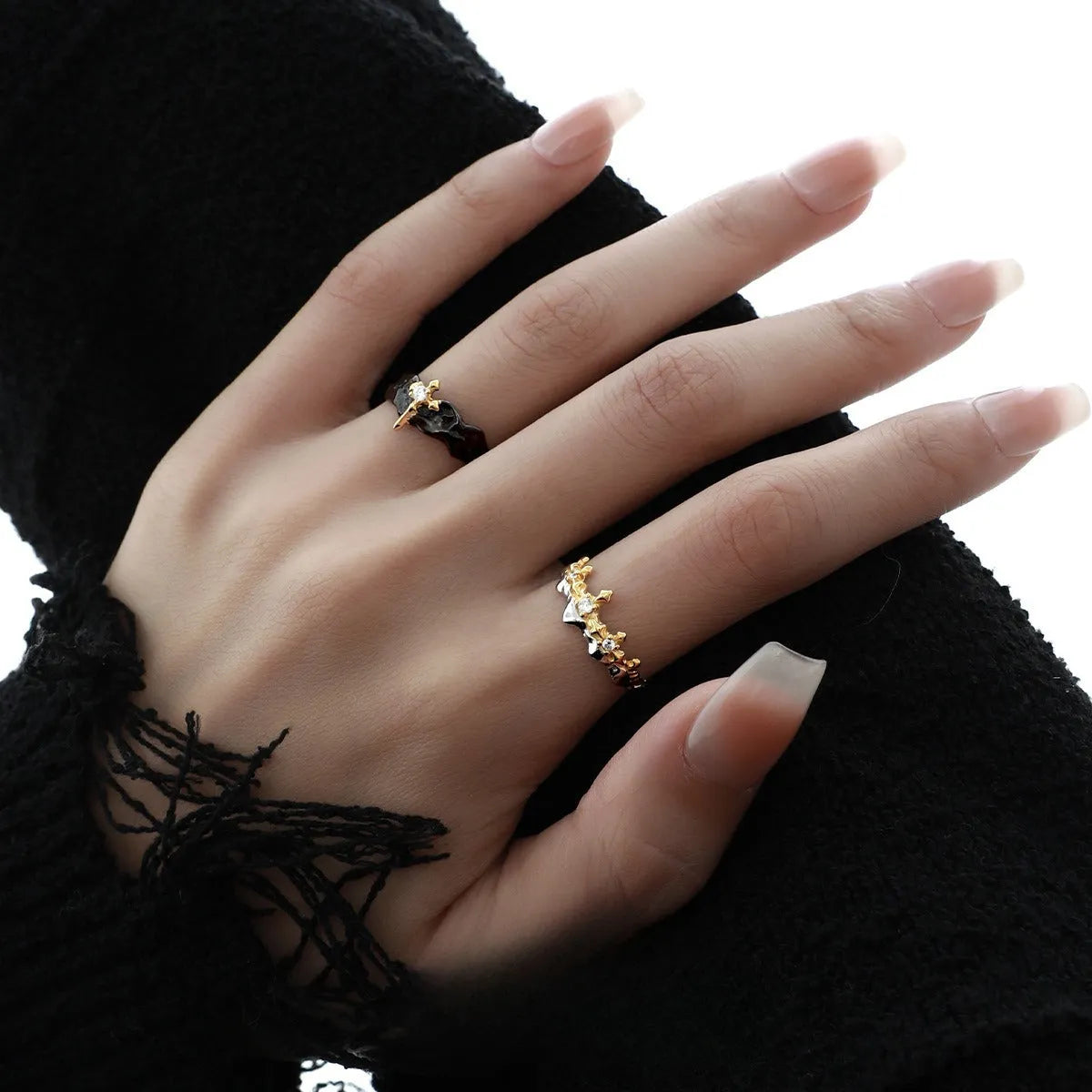 Princess Knight adjustable silver couple ring with white gold or black gold electroplated finish.