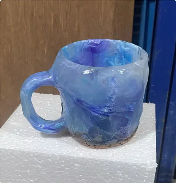 400ml resin coffee mug with handle in a choice of colours including blue, purple, and rock pattern.