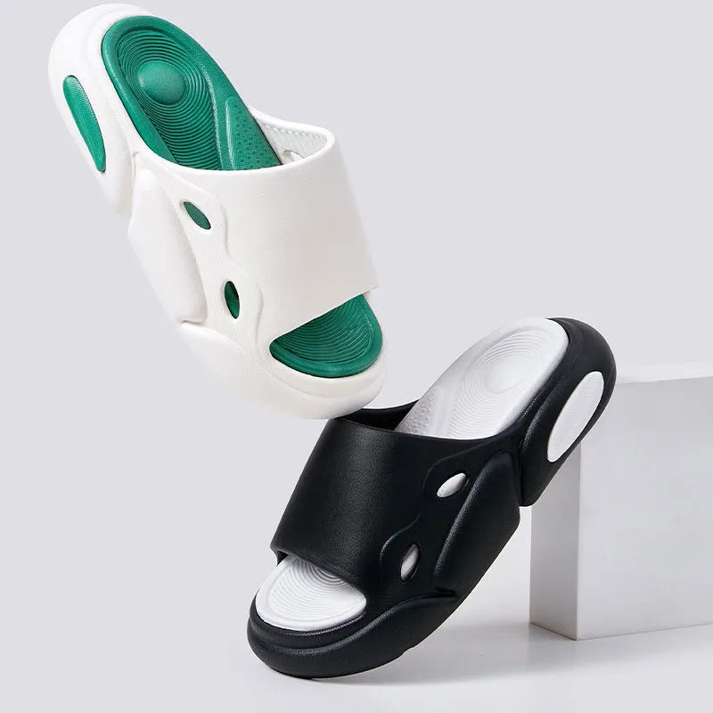 Two-colour thick-soled EVA foam slippers with leather lining in black and white design