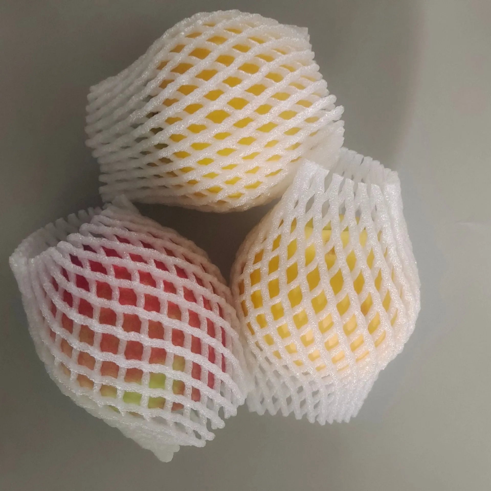 Ordinary white foam net protective case shown in various sizes for delicate items.