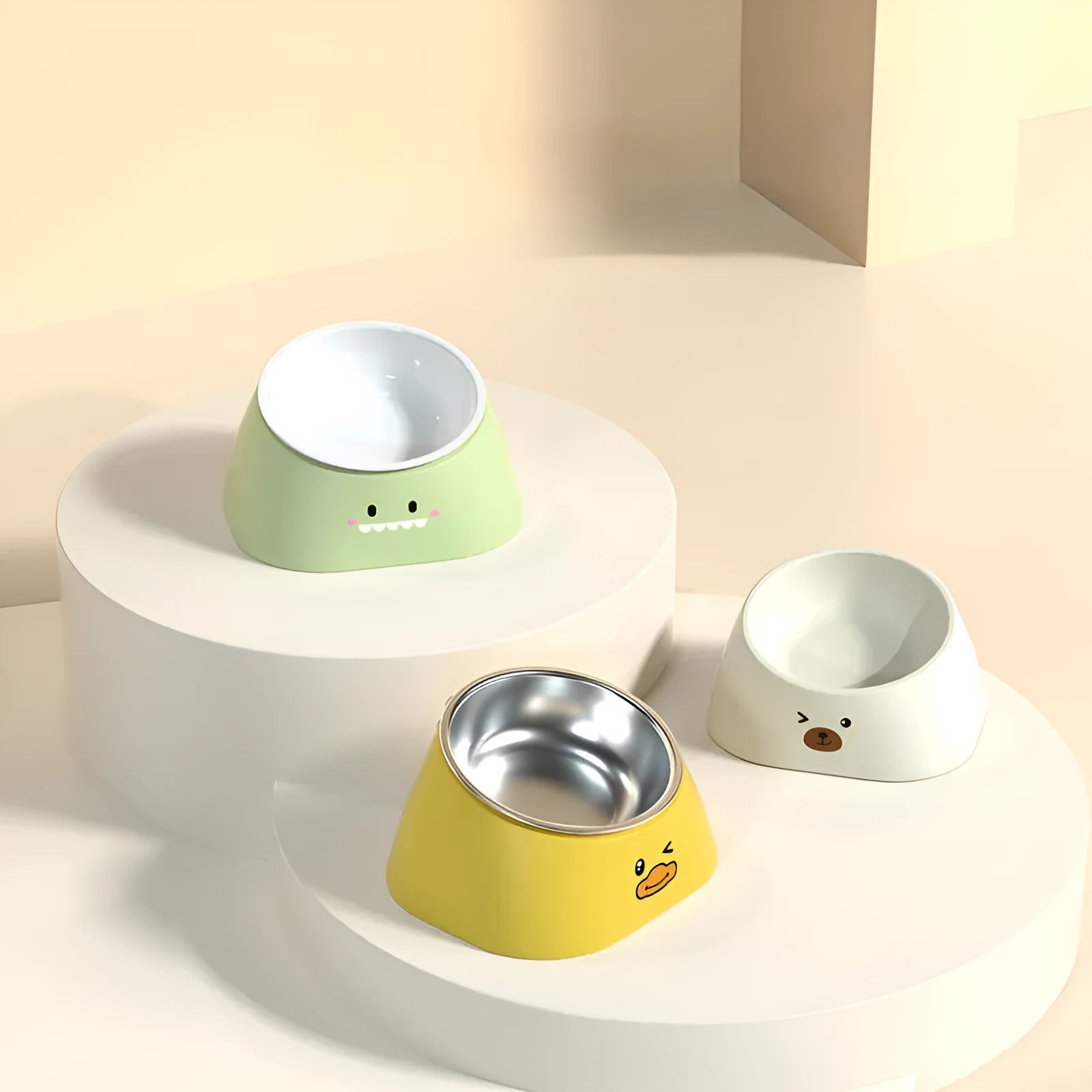 15-degree tilted stainless steel pet bowl for cats and dogs with PP base, available in green colour