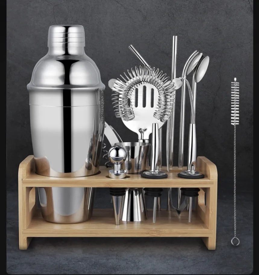 23-piece European style stainless steel and acrylic cocktail bartender set