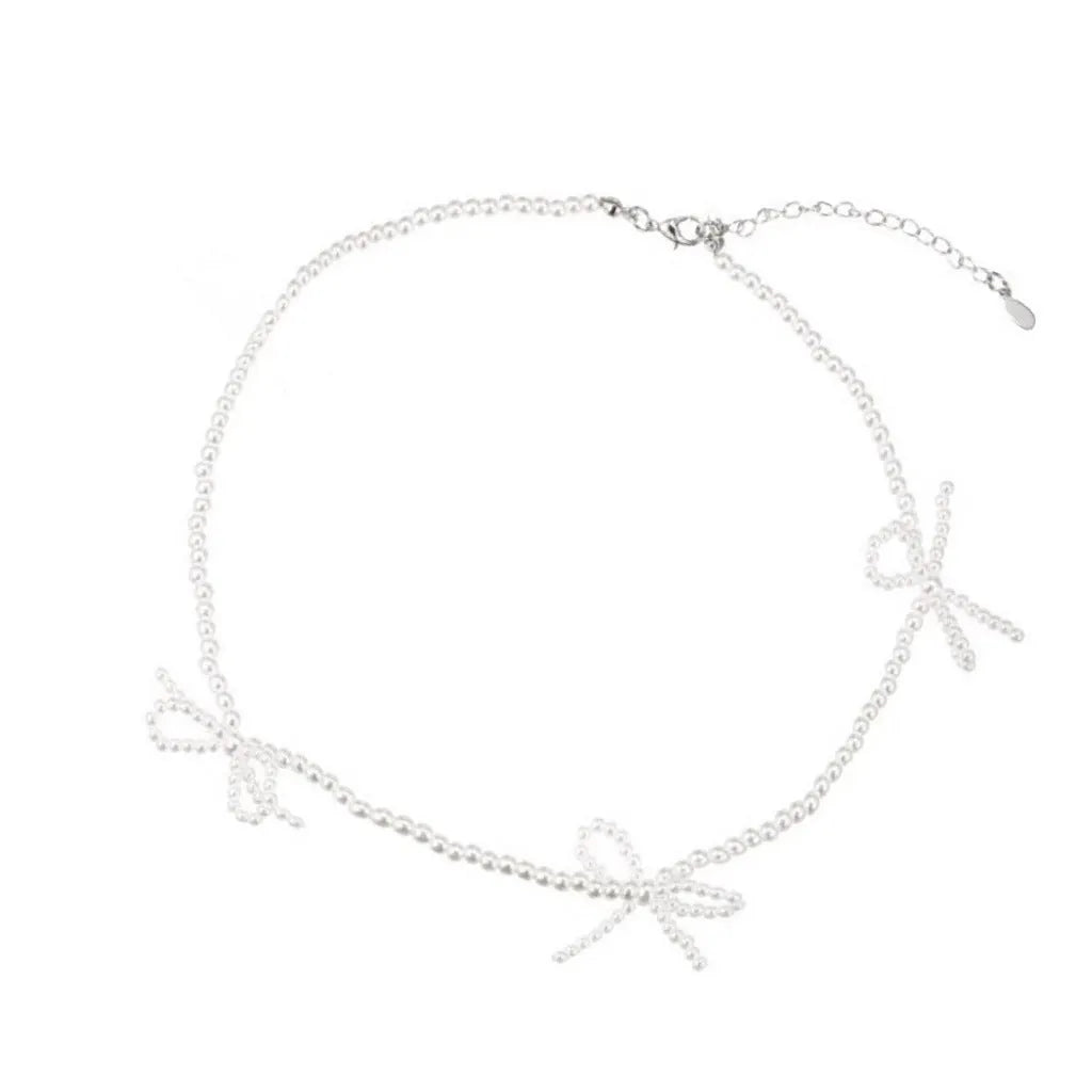White sweet bow imitation pearl necklace for women, adjustable 31-40cm clavicle chain, handcrafted geometric design