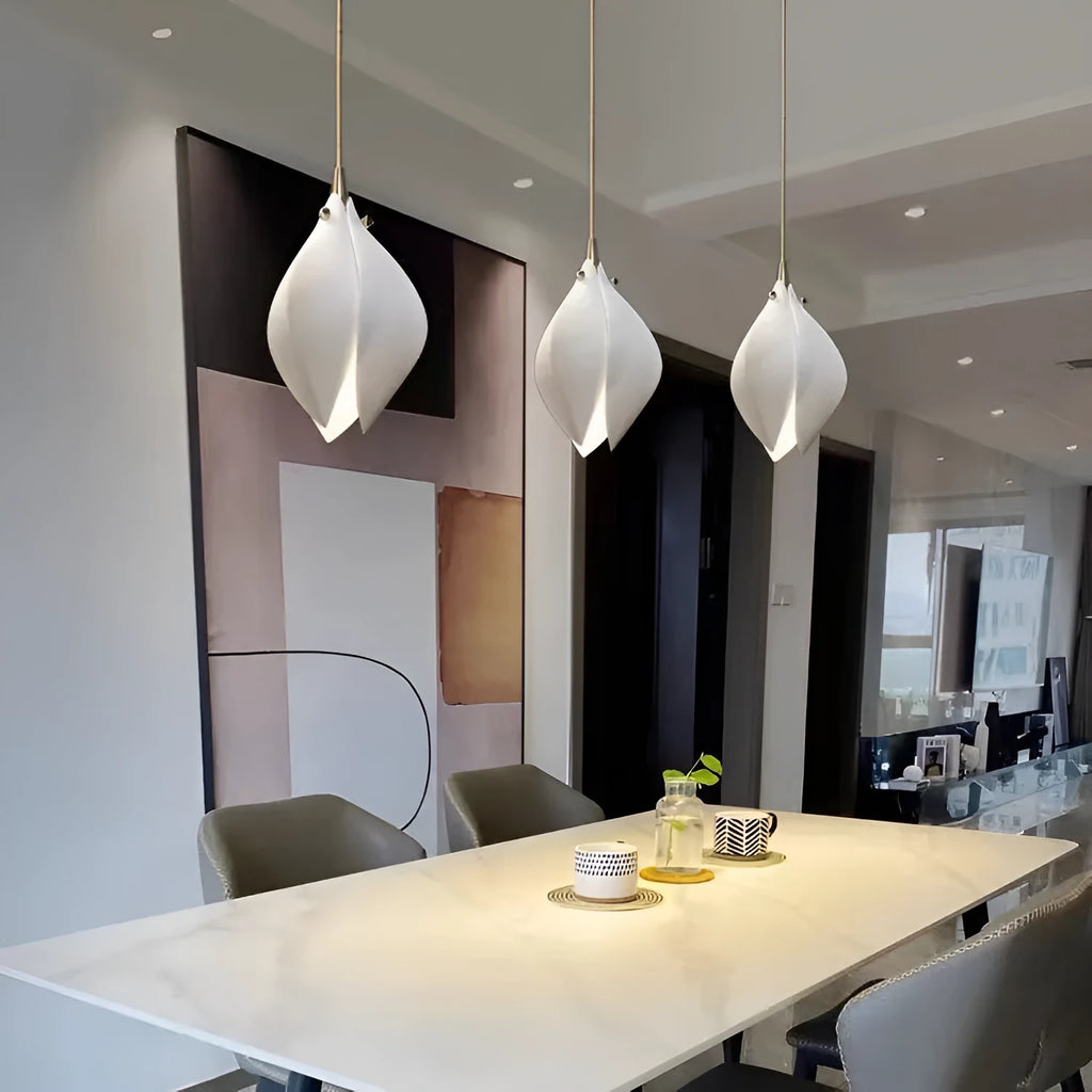 Nordic ceramic magnolia single head pendant light with tri colour dimming for dining room use