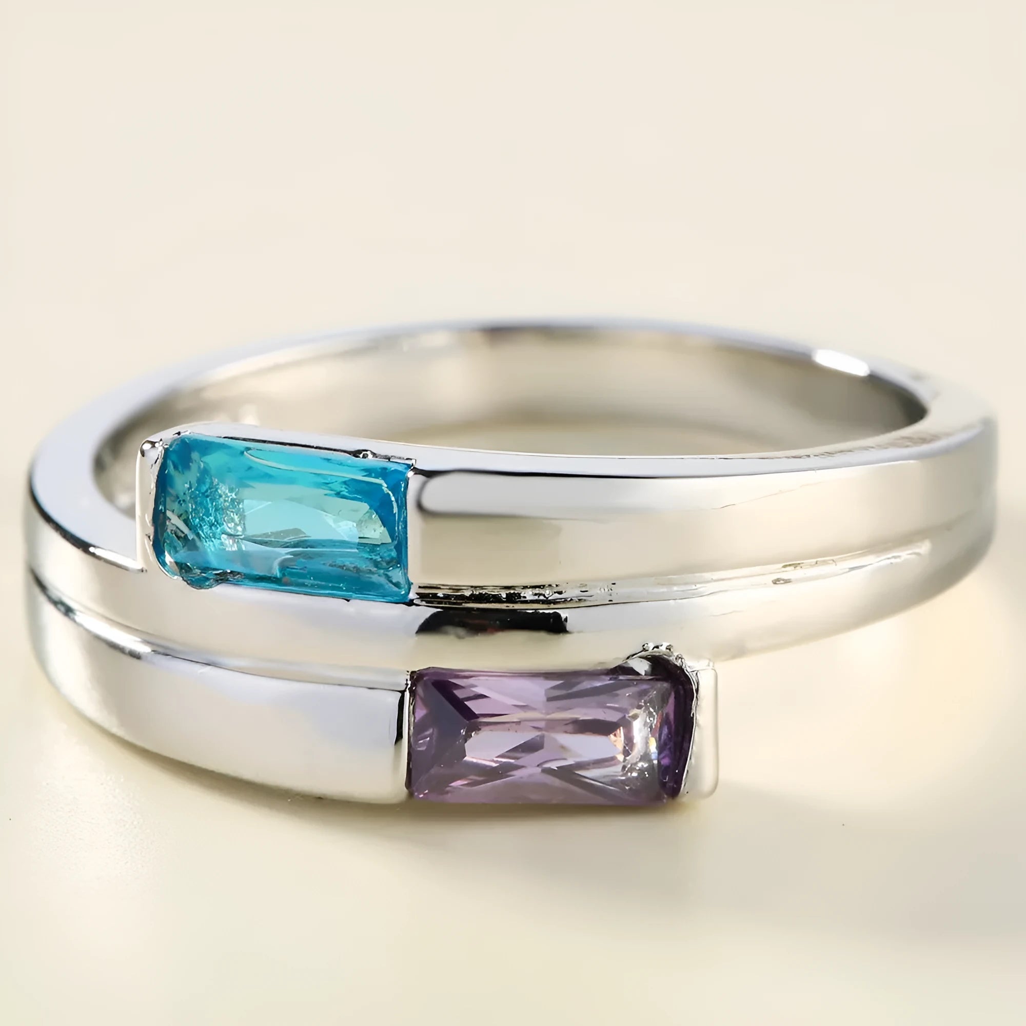 Copper ring with zircon inlay and electroplated silver finish in European-American geometric style.