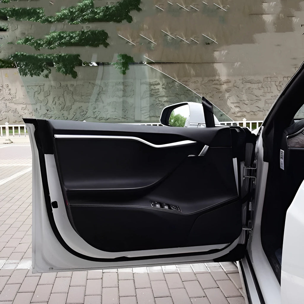 Four-piece carbon fibre protective film for Tesla Model S car door panels