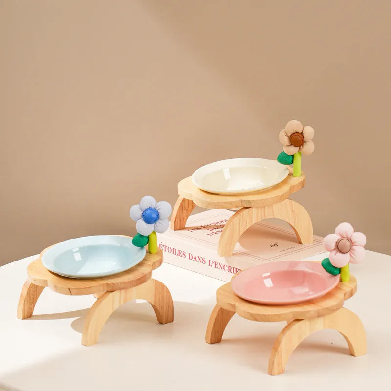 Flower shaped ceramic cat food bowl with wood stand in multi colour, 200ml capacity, 14.7cm diameter