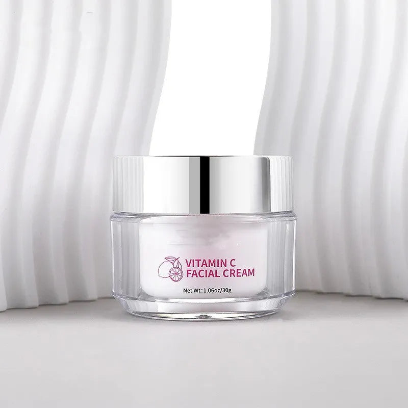 30g vitamin C face cream in glass jar with dimensions 6x6x5.2cm