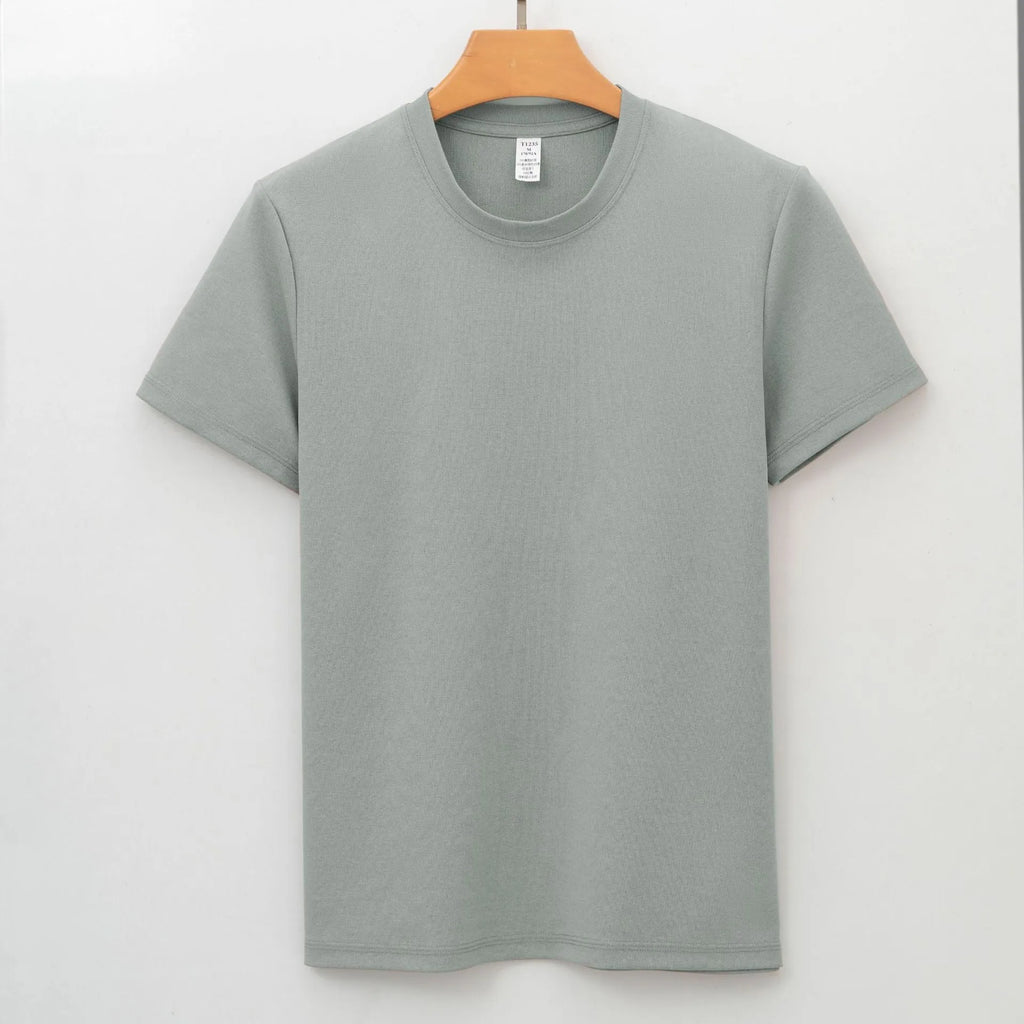 Men's antibacterial quick-drying short sleeve T-shirt in solid colours showing straight-cut pullover style
