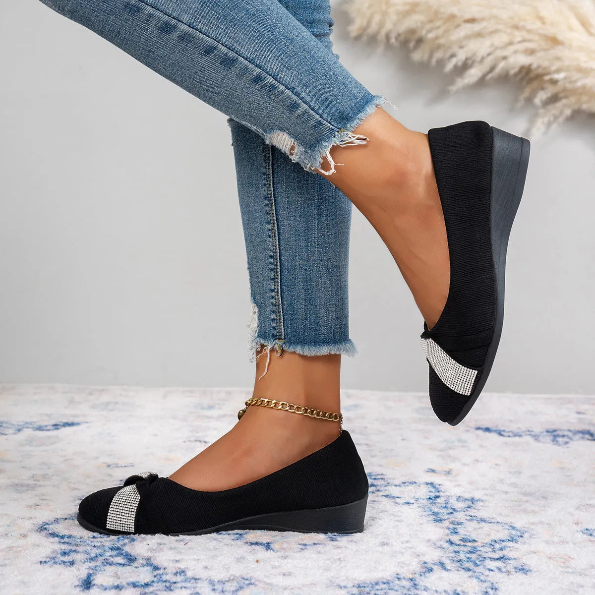 Black women's slip-on casual shoes with rhinestone decoration and chunky 6-8cm heel