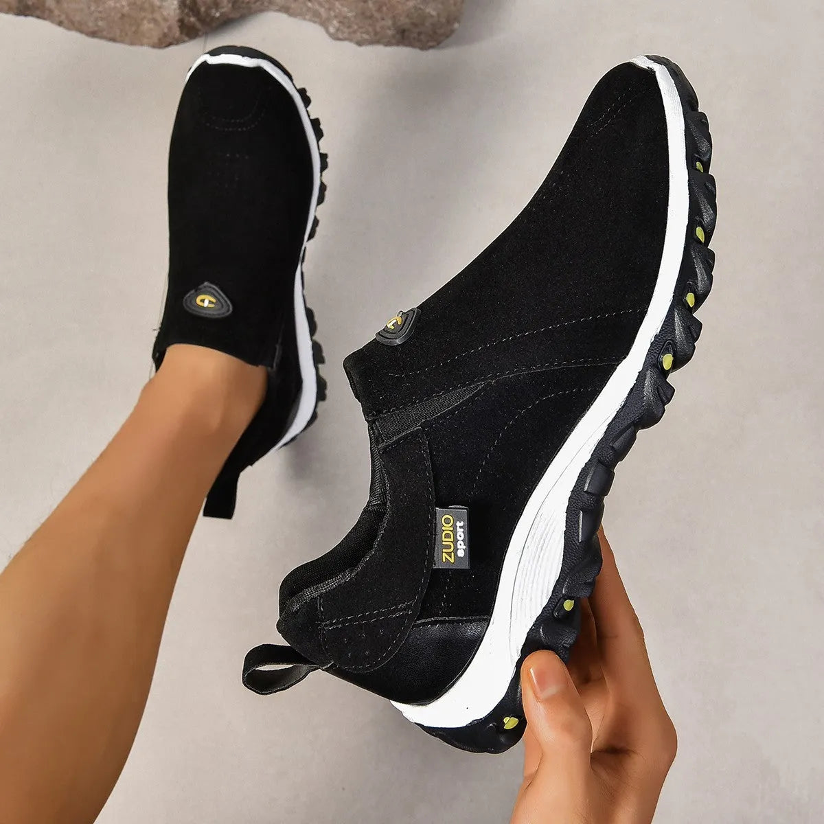 Men's round head shallow mouth thin fashion shoes in multiple colours with rubber sole