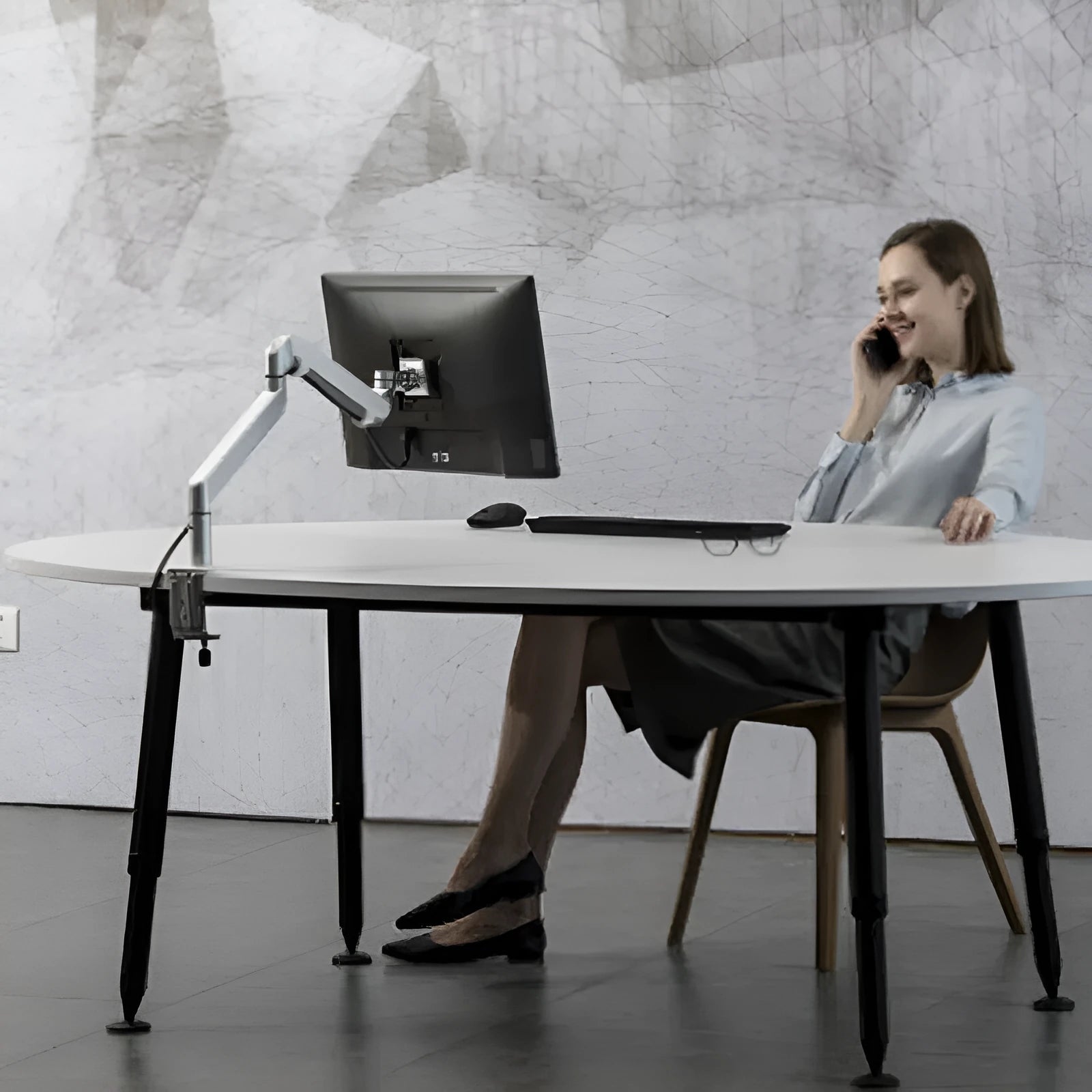 Aluminium air pressure arm computer stand in black or silver colour for laptop height adjustment