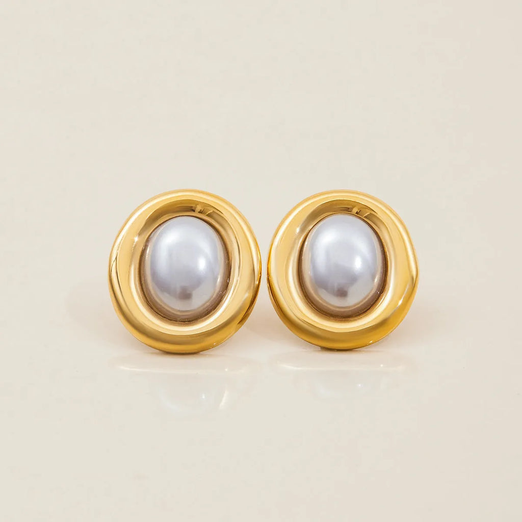Small stainless steel vintage pearl ear studs for women with a non-fade electroplated finish.