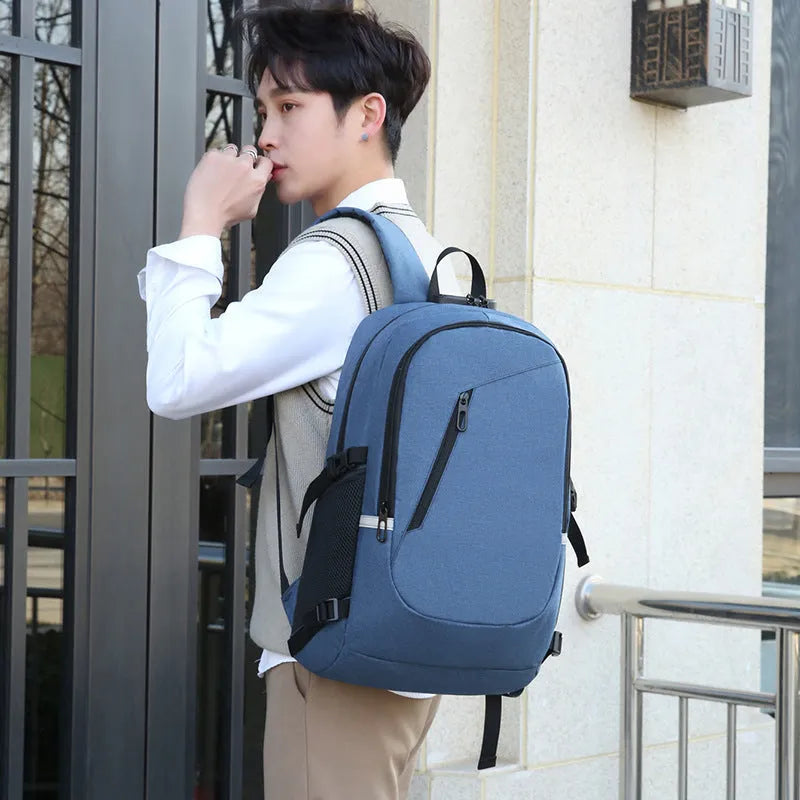 Street trend computer backpack with wear-resistant Oxford cloth construction and 20-35 litre capacity