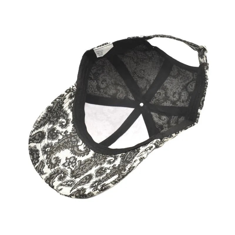 Unisex paisley pattern baseball cap with dome crown in black, blue or wine red, polyester fabric, size M 56-58cm
