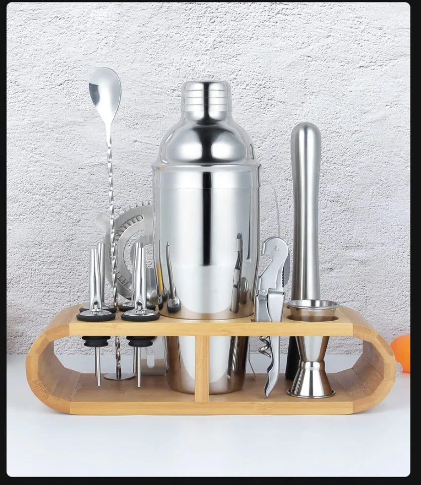 23-piece European style stainless steel and acrylic cocktail bartender set