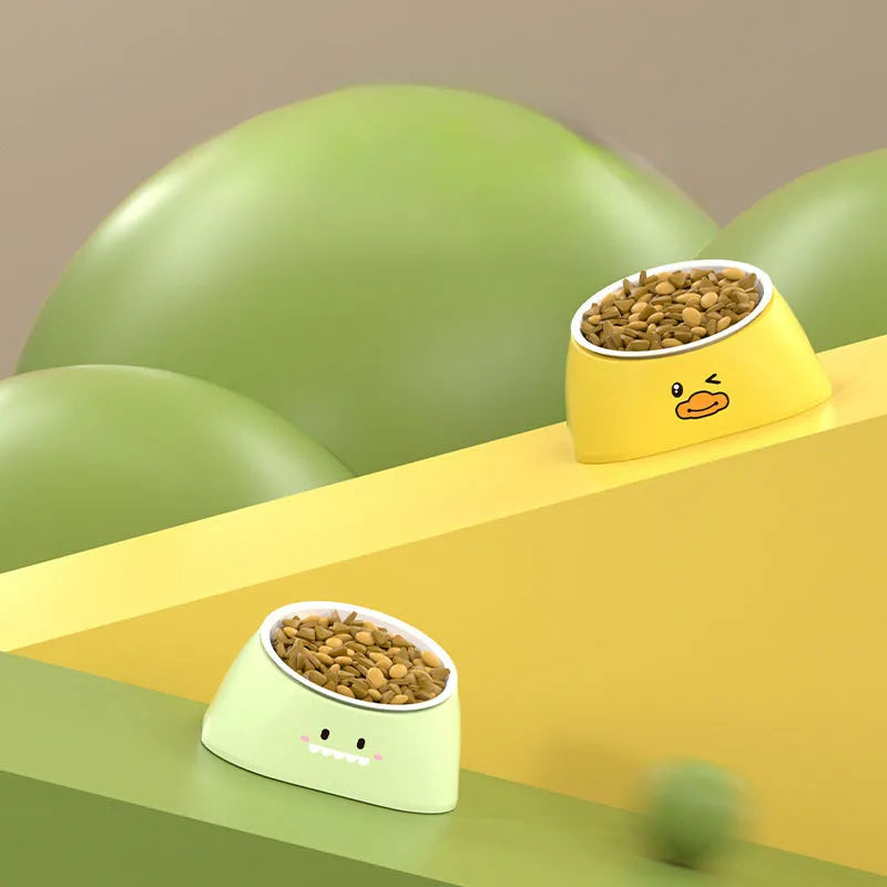 15-degree tilted stainless steel pet bowl for cats and dogs with PP base, available in green colour