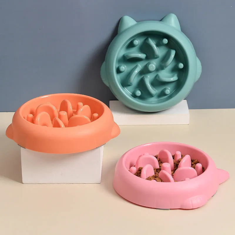 Bone pattern slow feeder dog bowl in PP plastic for anti-gulping pet feeding