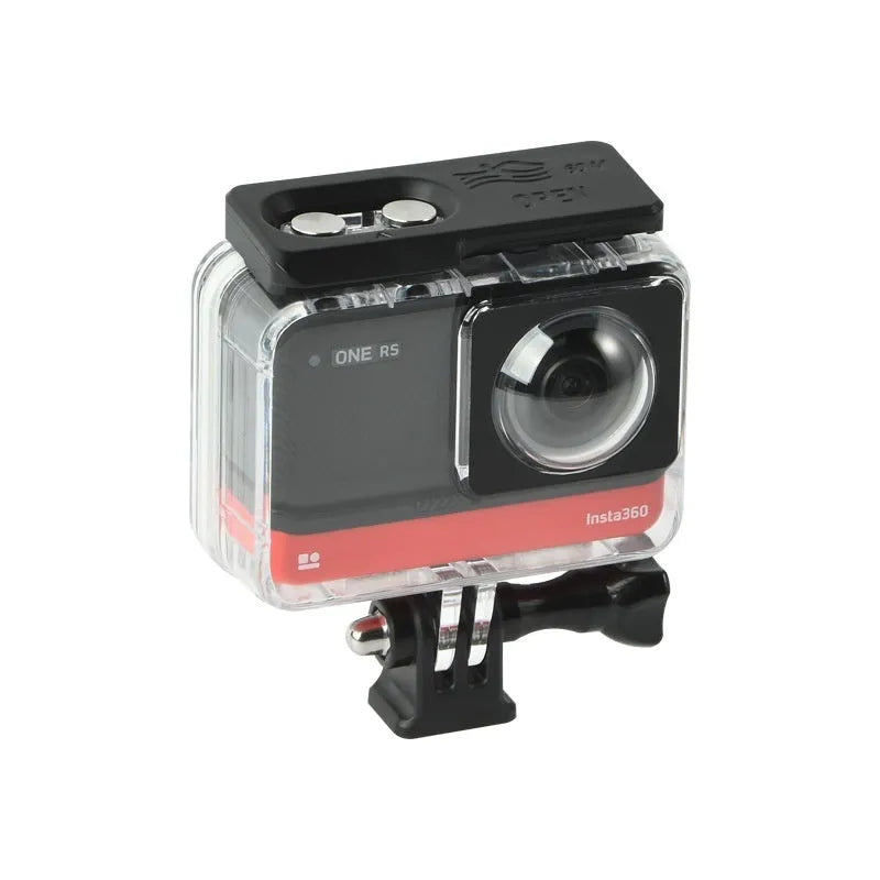 Transparent Insta360 One RS waterproof housing with dimensions 9x8x4.5cm