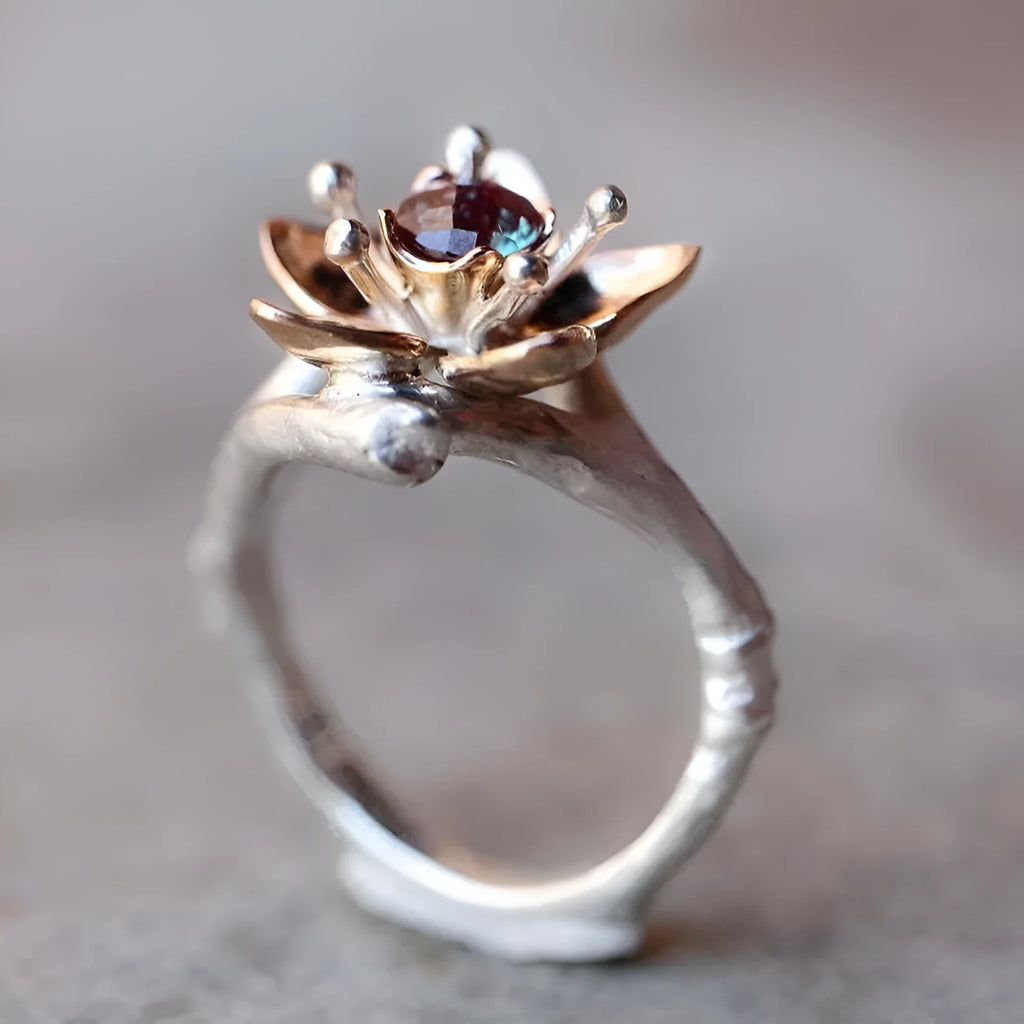 Women's two-tone silver alloy geometric floral ring on white background, simple style, size No 7