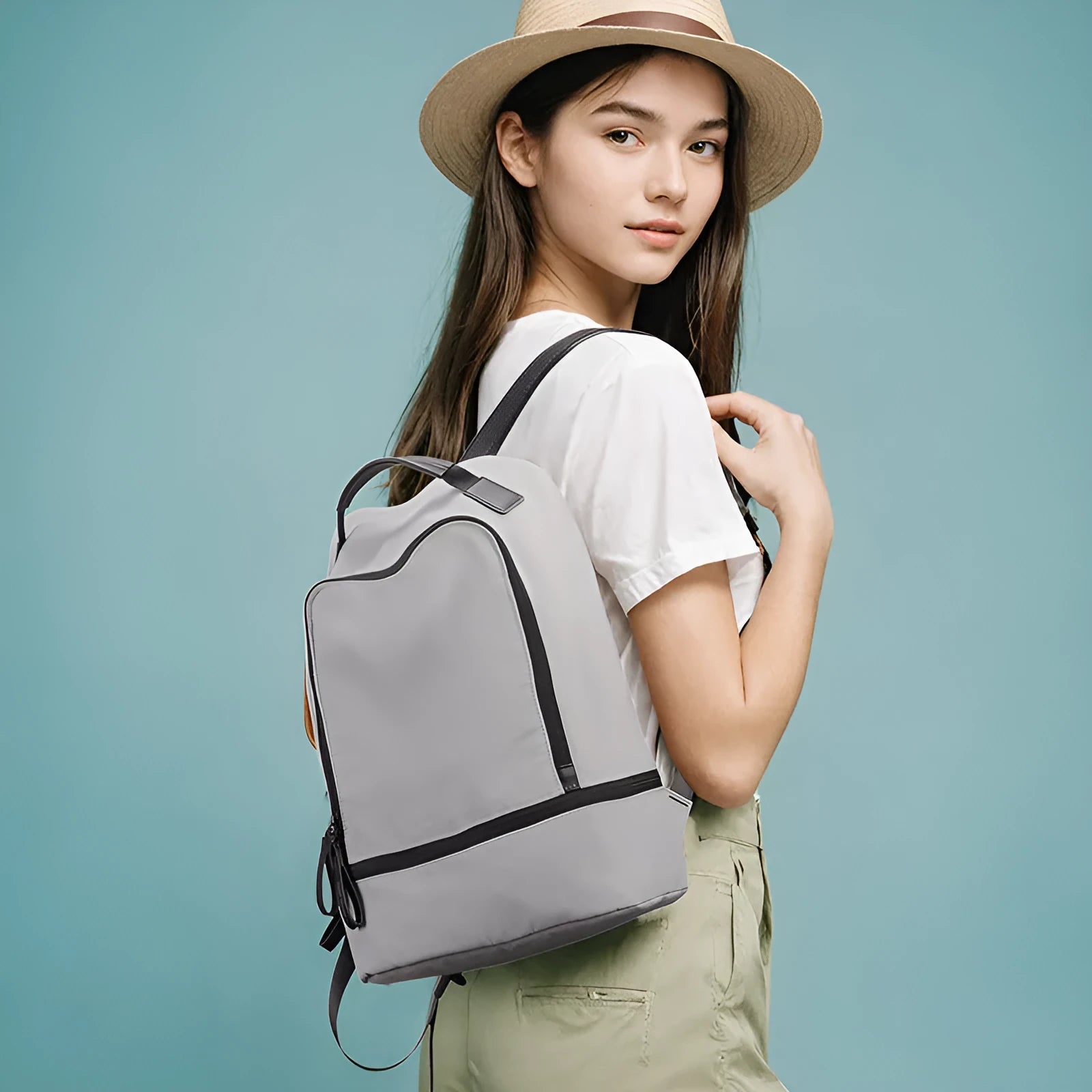Ultra-light Oxford cloth travel backpack in solid colour with urban simplicity style