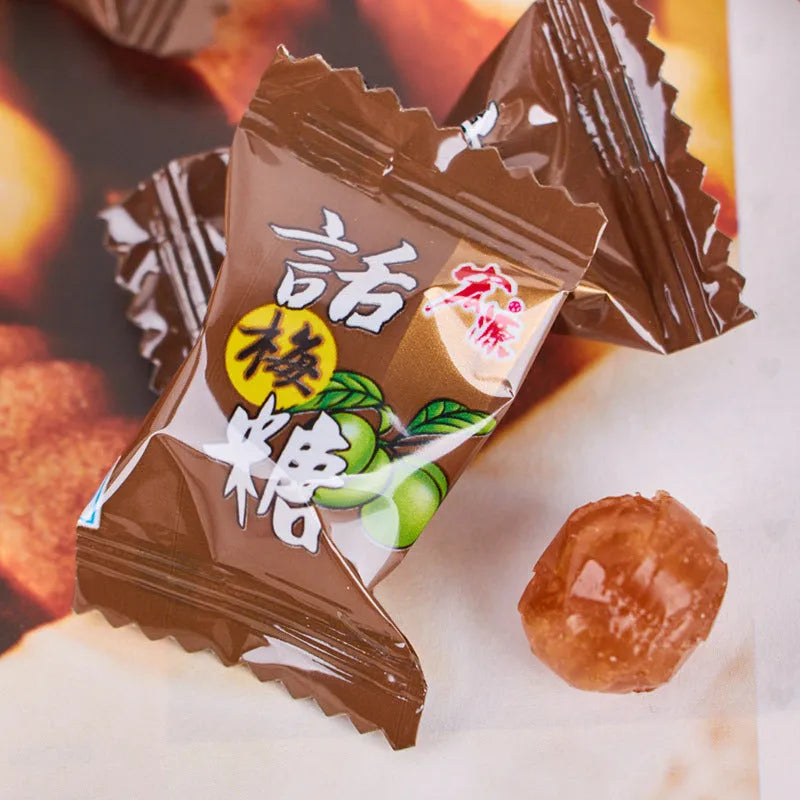 Bag containing three packs of hard candy: guava flavour, plum sugar, and tangerine peel candy, totalling 1055g.