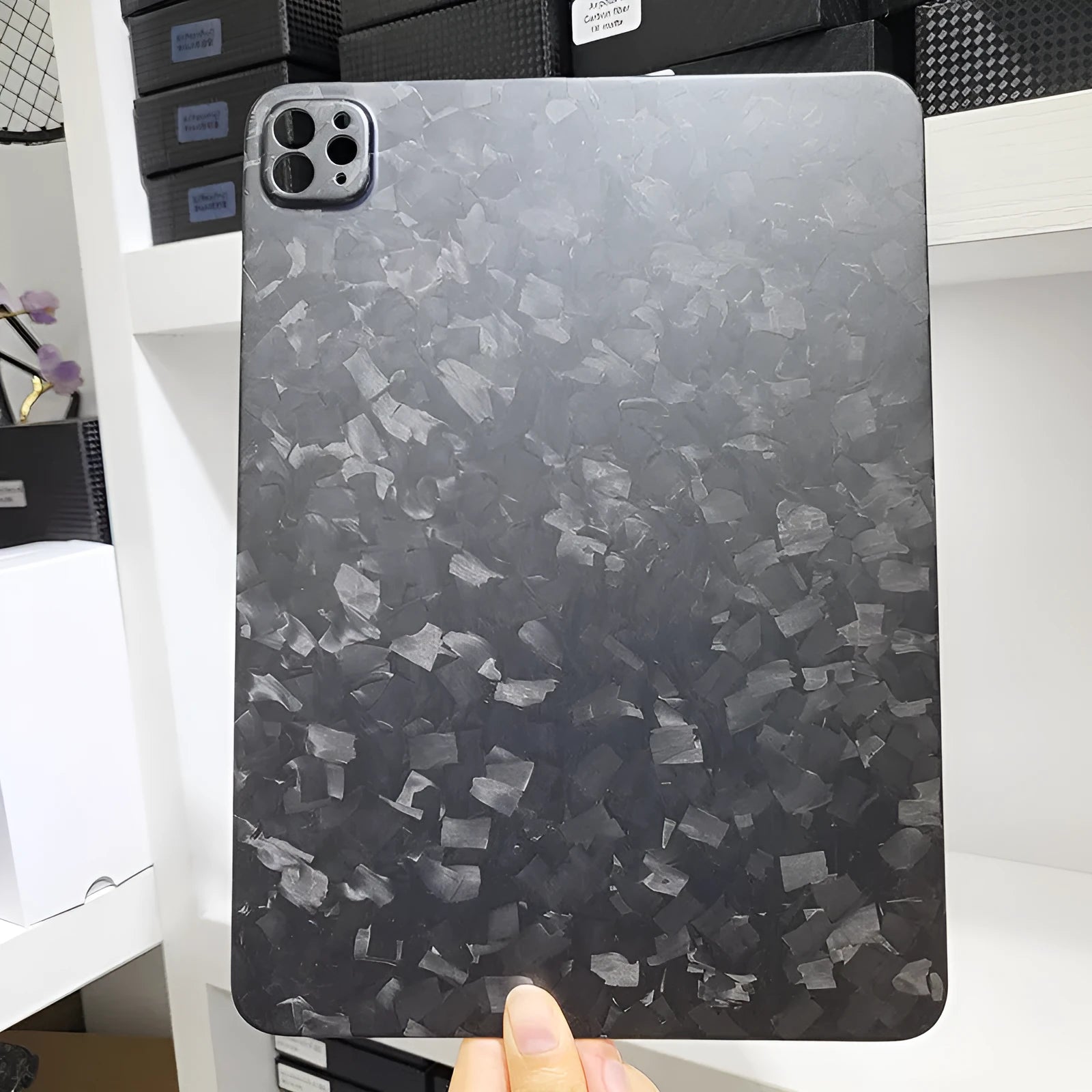 Real carbon fibre hard case for Apple iPad Pro 11 with an embossed plaid design.